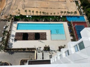 בריגה טאוורס - בריכה